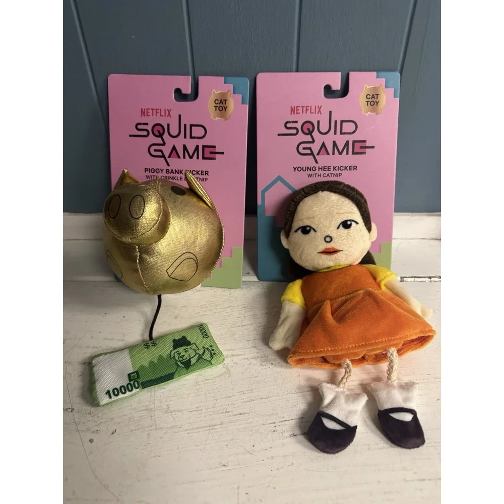 Squid Game Young‎ Hee Kicker & 2PK Front Man/VIP Mask Cat Toy Brand New